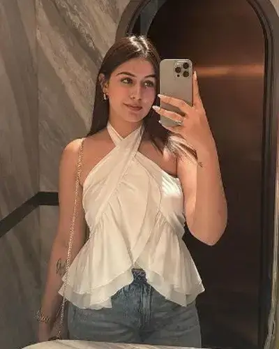 Escorts In Sawombung